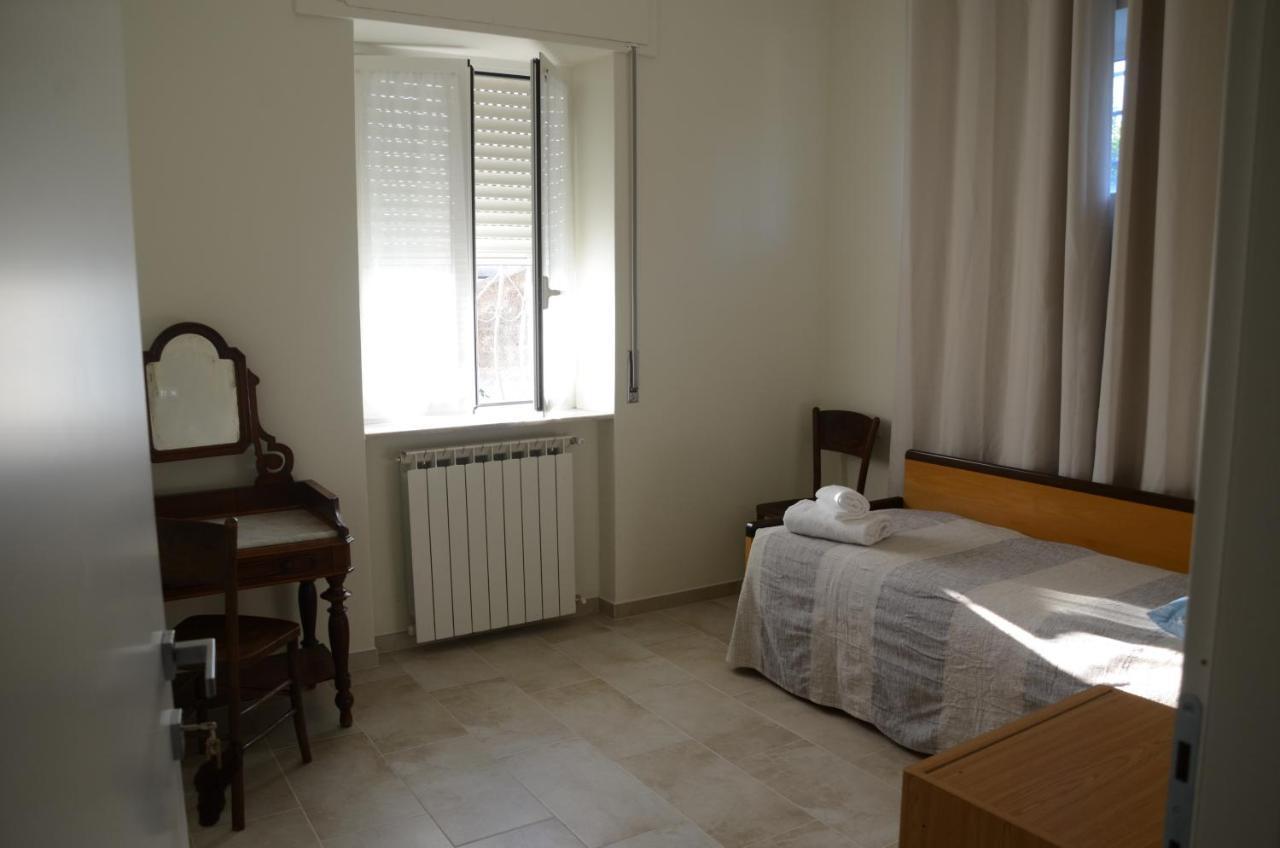Calicantus Bed And Breakfast Albenga Ngoại thất bức ảnh